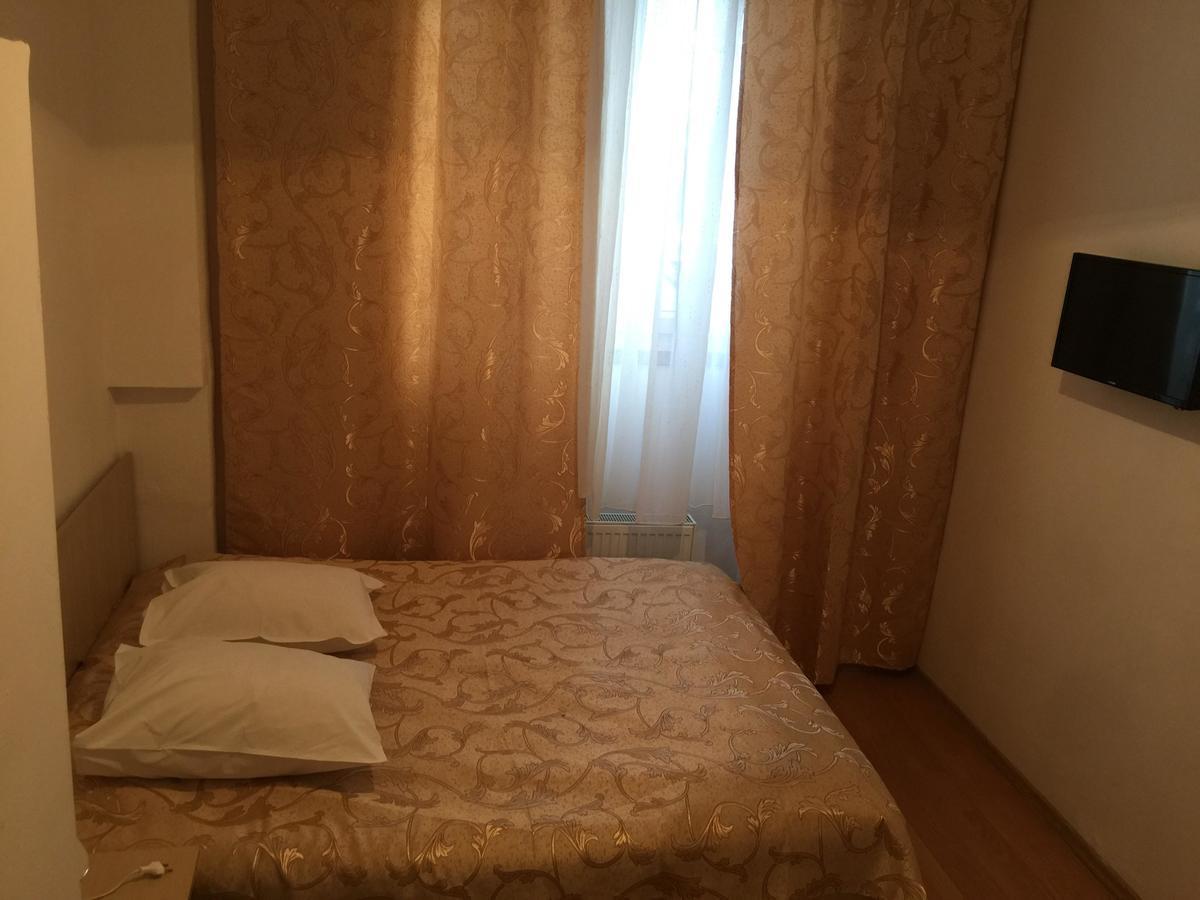 Hotel Rares Botosani Luaran gambar
