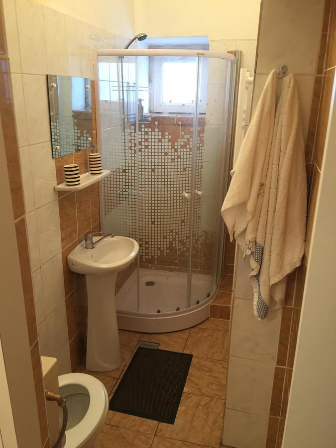 Hotel Rares Botosani Luaran gambar