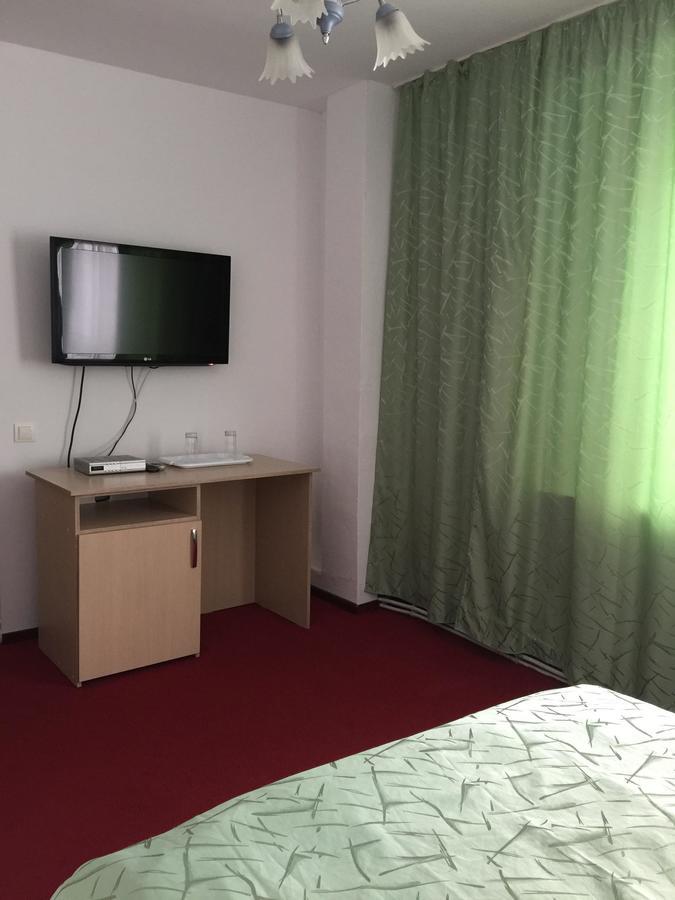 Hotel Rares Botosani Luaran gambar