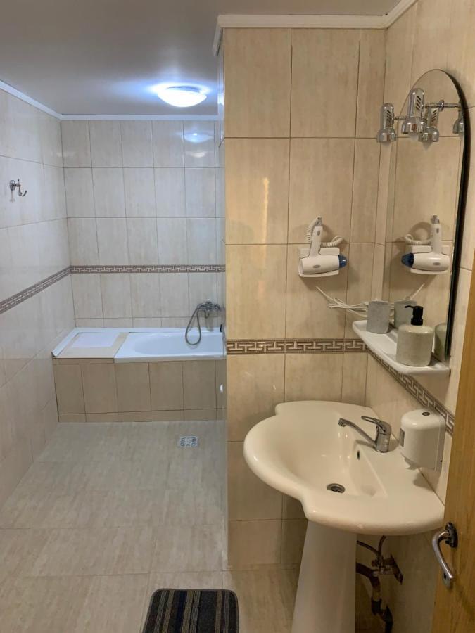 Hotel Rares Botosani Luaran gambar