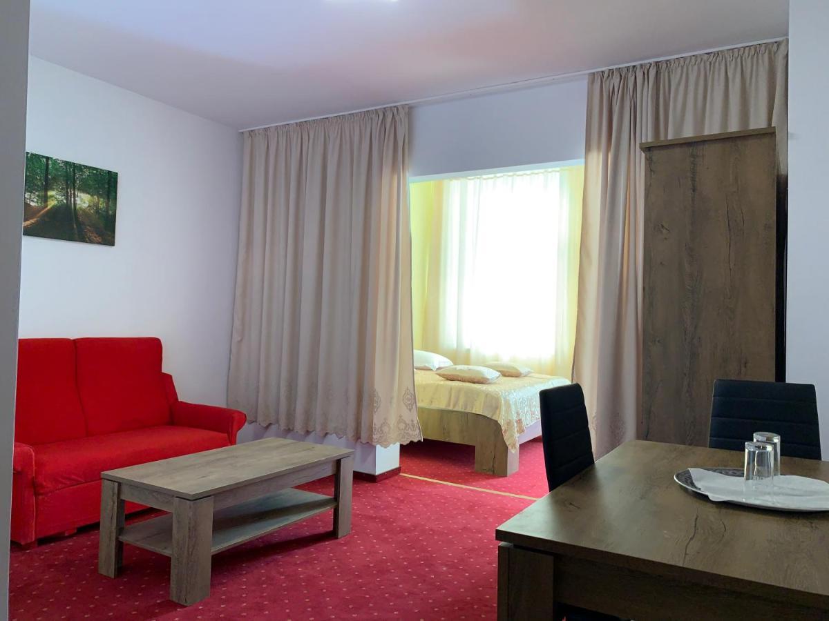 Hotel Rares Botosani Luaran gambar